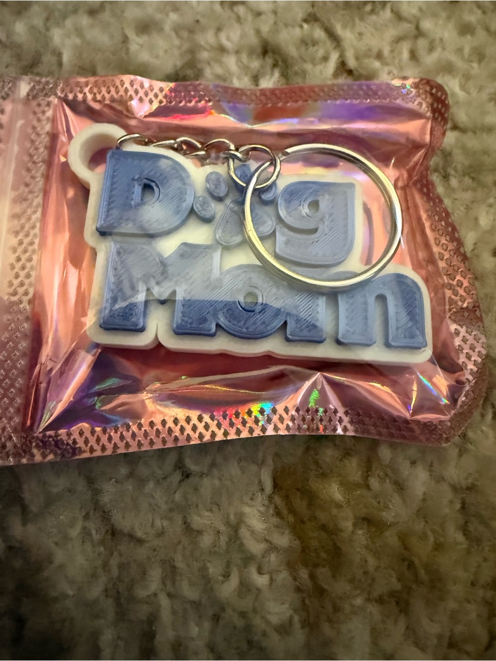 NEW Dog Mom Blue & White Keychain – Cute Pet Lover Gift